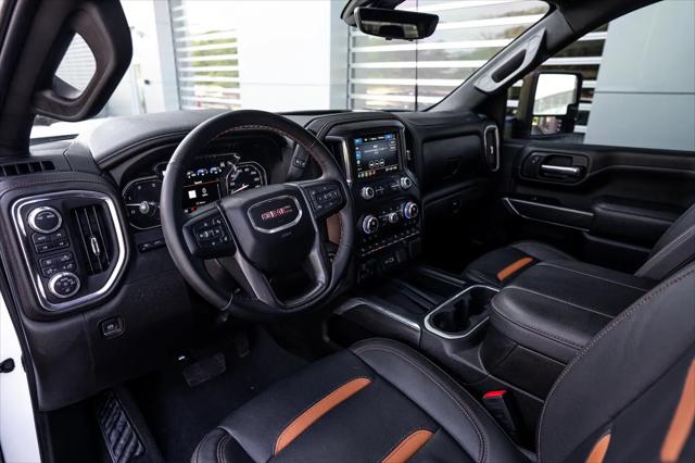 2023 GMC Sierra 3500HD 4WD Crew Cab Standard Bed AT4