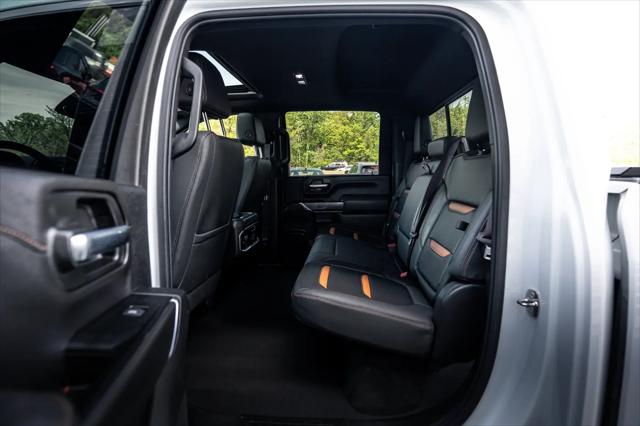 2023 GMC Sierra 3500HD 4WD Crew Cab Standard Bed AT4