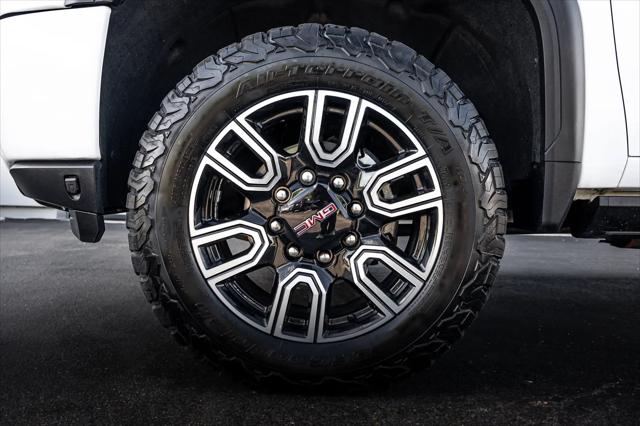 2023 GMC Sierra 3500HD 4WD Crew Cab Standard Bed AT4