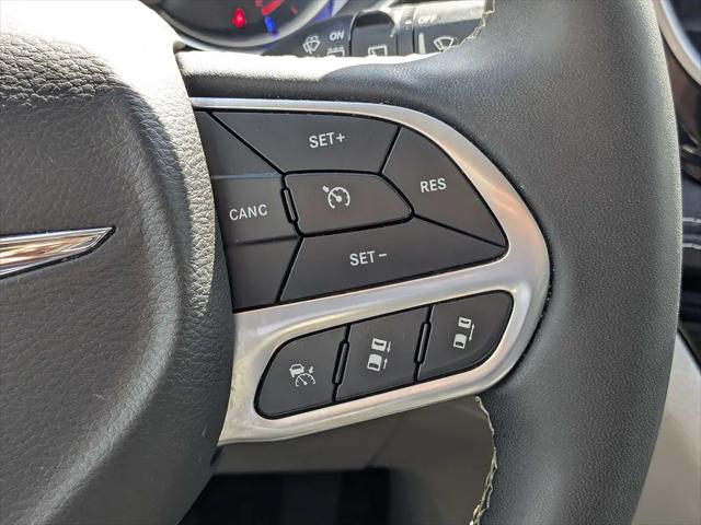 2023 Chrysler Pacifica Hybrid Limited