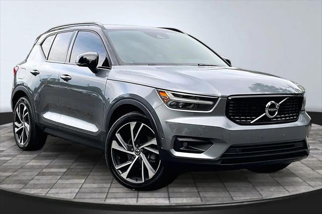 2019 Volvo XC40 T5 R-Design
