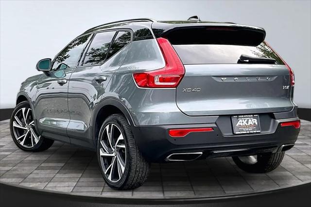 2019 Volvo XC40 T5 R-Design