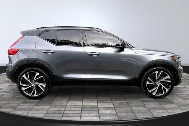 2019 Volvo XC40 T5 R-Design