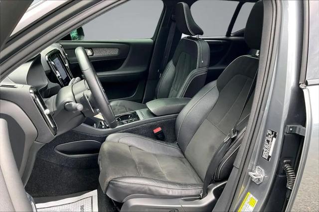 2019 Volvo XC40 T5 R-Design