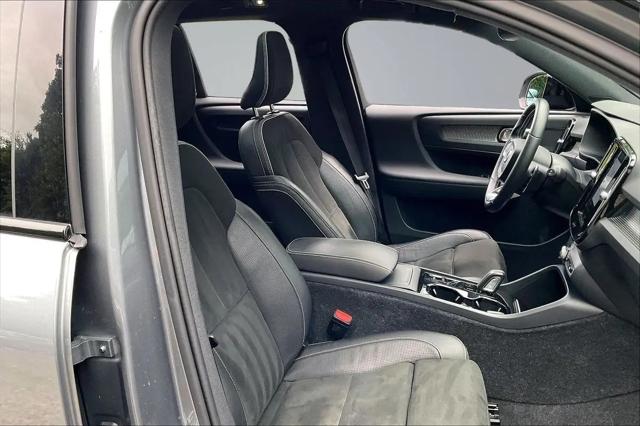 2019 Volvo XC40 T5 R-Design