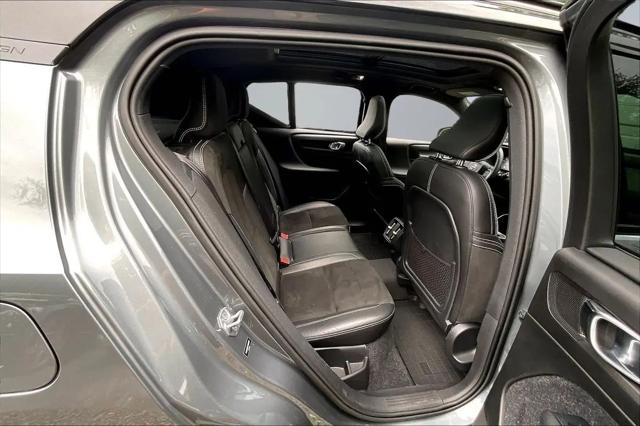 2019 Volvo XC40 T5 R-Design