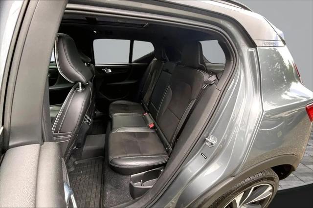 2019 Volvo XC40 T5 R-Design