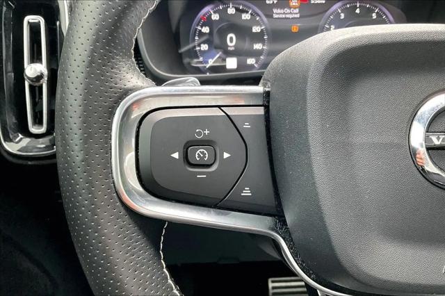 2019 Volvo XC40 T5 R-Design