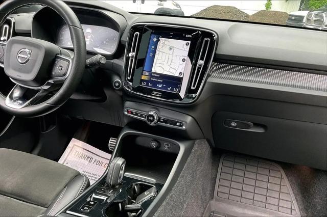 2019 Volvo XC40 T5 R-Design