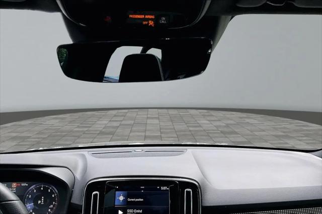 2019 Volvo XC40 T5 R-Design
