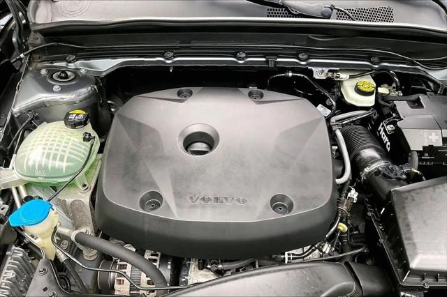2019 Volvo XC40 T5 R-Design