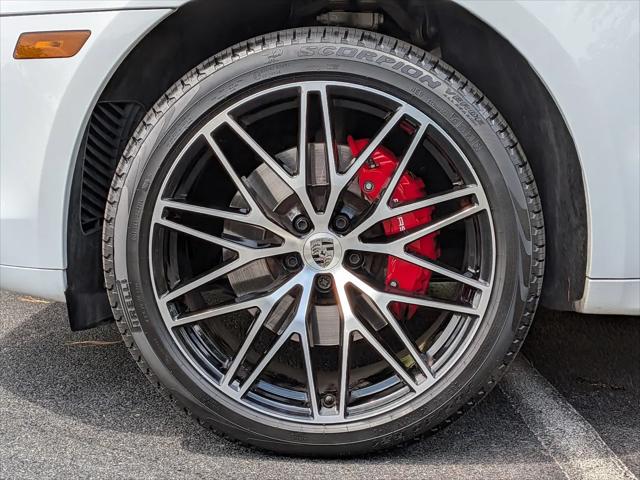 2024 Porsche Macan S