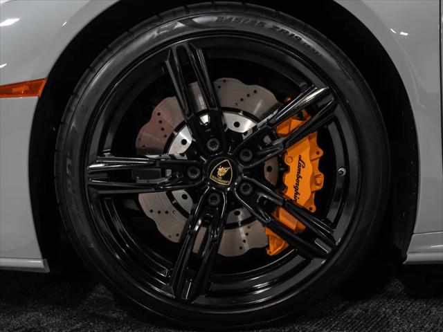 2021 Lamborghini Huracan Evo Spyder