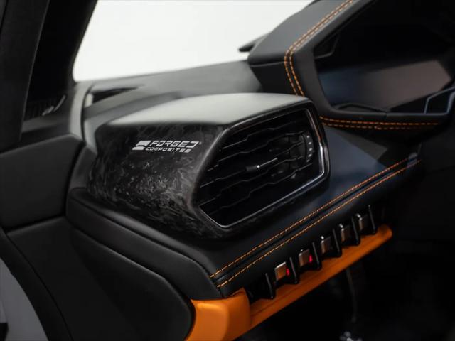 2021 Lamborghini Huracan Evo Spyder