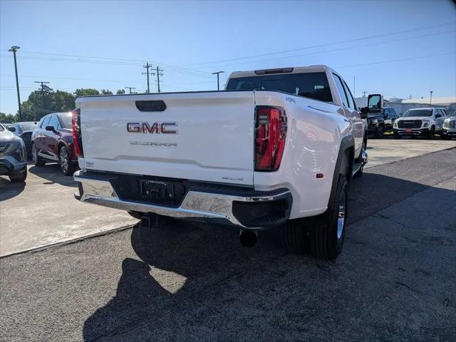 2025 GMC Sierra 3500HD 4WD Crew Cab Long Bed SLE