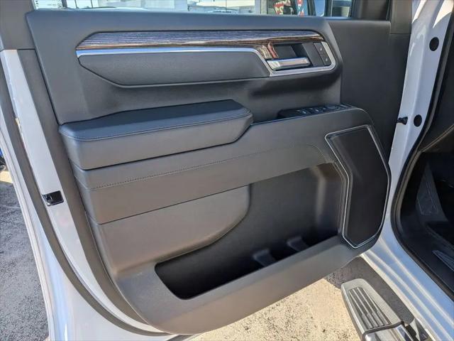 2025 GMC Sierra 3500HD 4WD Crew Cab Long Bed SLE