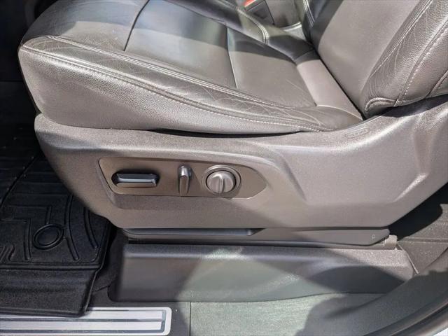 2020 Chevrolet Silverado 1500 4WD Crew Cab Short Bed RST