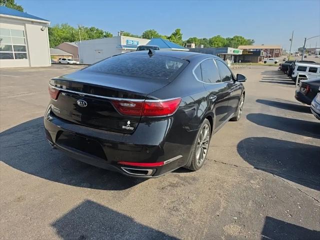 2019 Kia Cadenza Technology