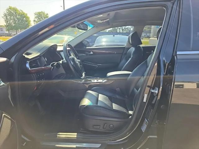 2019 Kia Cadenza Technology