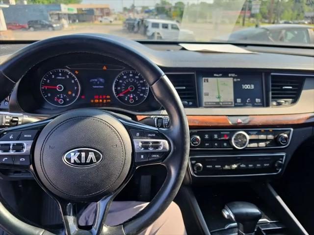 2019 Kia Cadenza Technology