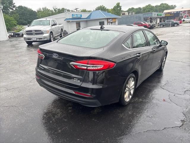 2019 Ford Fusion Hybrid SE