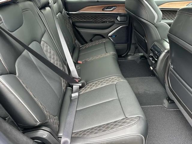 2026 Jeep Grand Cherokee Summit 4x4