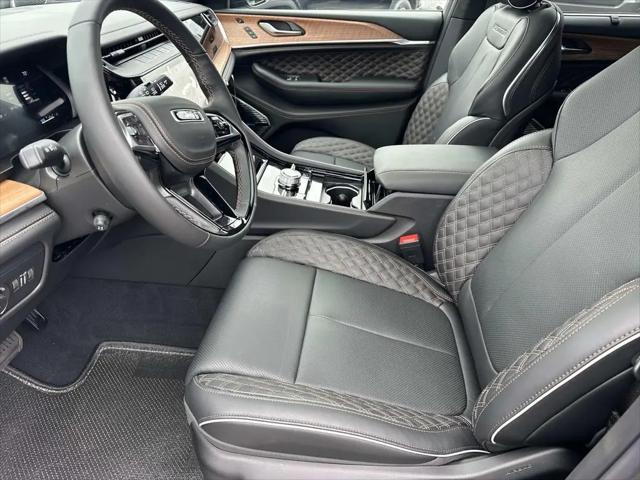 2026 Jeep Grand Cherokee Summit 4x4