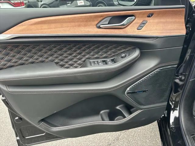 2026 Jeep Grand Cherokee Summit 4x4