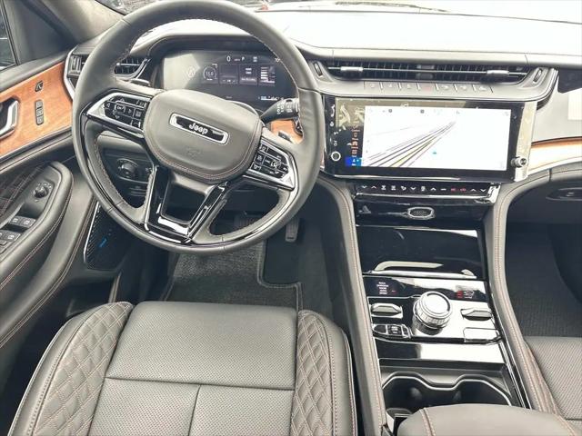 2026 Jeep Grand Cherokee Summit 4x4