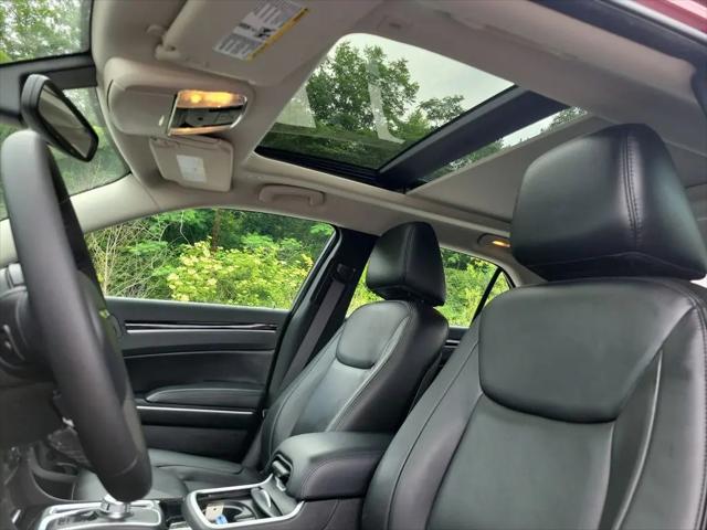 2023 Chrysler 300 Touring L