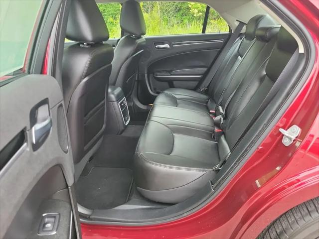 2023 Chrysler 300 Touring L