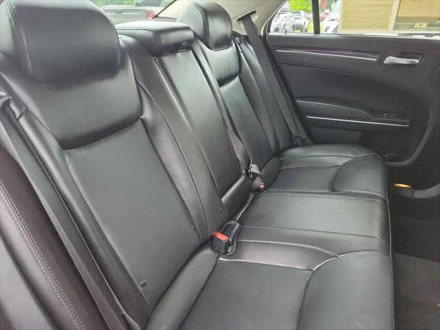 2023 Chrysler 300 Touring L