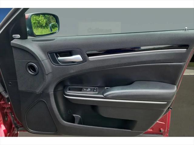2023 Chrysler 300 Touring L