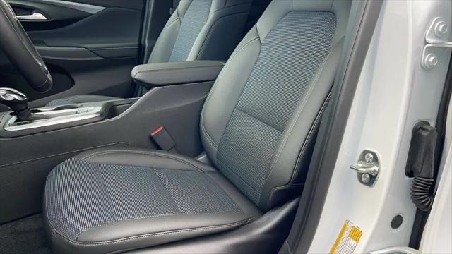 2026 Buick NV Preferred FWD