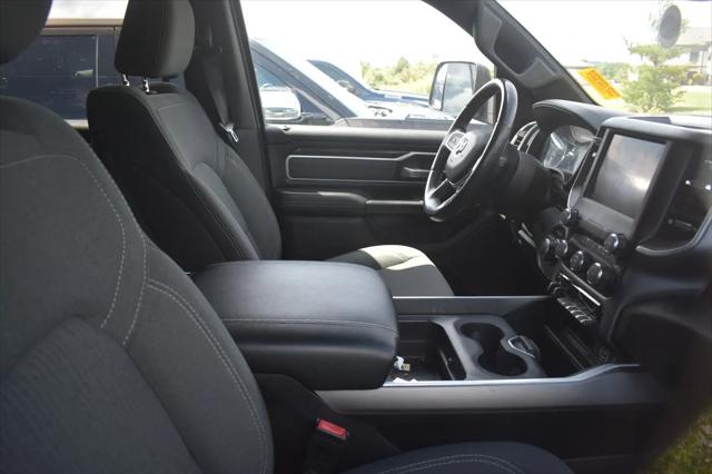 2022 Ram 1500 Big Horn Crew Cab 4x4 5'7" Box