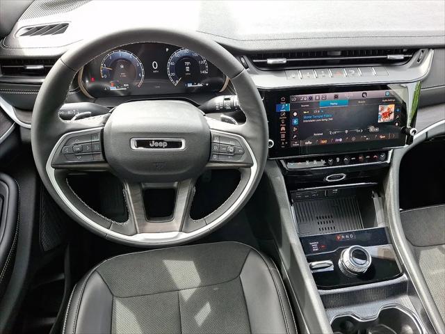 2026 Jeep Grand Cherokee L Altitude 4x4