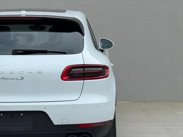 2016 Porsche Macan S