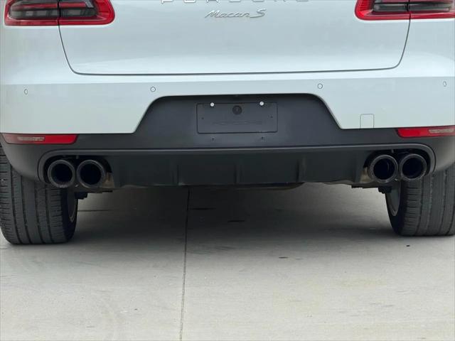 2016 Porsche Macan S