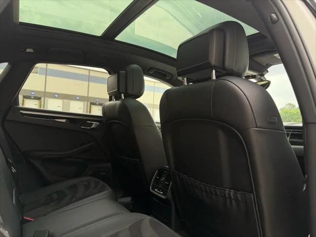 2016 Porsche Macan S
