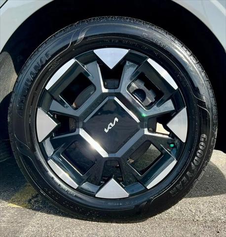 2025 Kia Carnival MPV EX