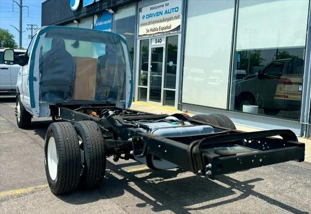 2024 Ford E-350 Cutaway E-350