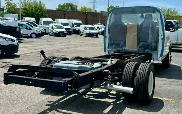 2024 Ford E-350 Cutaway E-350