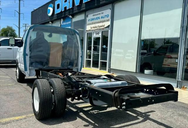 2024 Ford E-350 Cutaway E-350