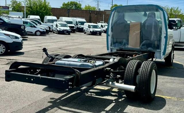 2024 Ford E-350 Cutaway E-350