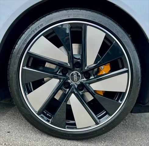 2022 Audi RS e-tron GT quattro