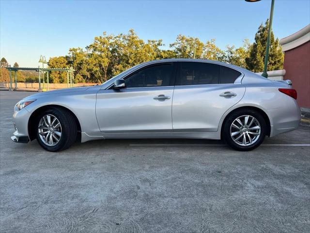2015 INFINITI Q50 Premium