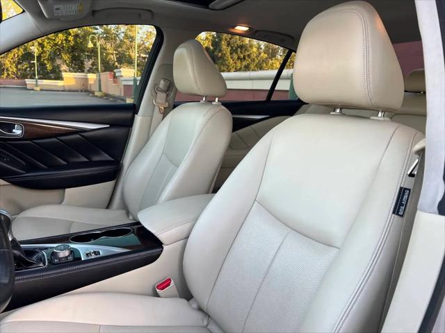 2015 INFINITI Q50 Premium