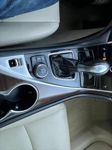 2015 INFINITI Q50 Premium