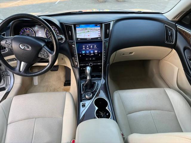 2015 INFINITI Q50 Premium