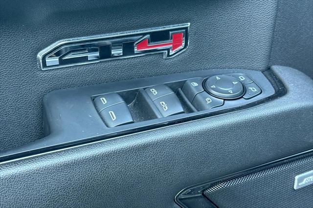 2024 GMC Sierra 1500 4WD Crew Cab Short Box AT4